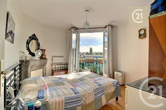 Appartement F3 à vendre - 3 pièces - 49.09 m2 - LES PAVILLONS SOUS BOIS - 93 - ILE-DE-FRANCE - Century 21 Ricard Immobilier