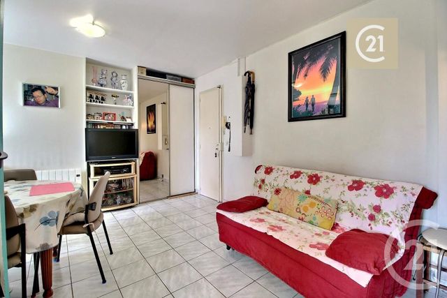 Appartement F3 à vendre - 3 pièces - 49.09 m2 - LES PAVILLONS SOUS BOIS - 93 - ILE-DE-FRANCE - Century 21 Ricard Immobilier