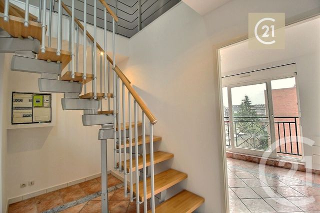 Appartement F3 à vendre - 3 pièces - 60.59 m2 - LIVRY GARGAN - 93 - ILE-DE-FRANCE - Century 21 Ricard Immobilier