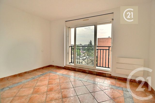 Appartement F3 à vendre - 3 pièces - 60.59 m2 - LIVRY GARGAN - 93 - ILE-DE-FRANCE - Century 21 Ricard Immobilier