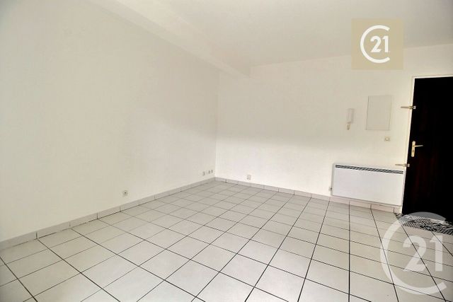 Appartement F1 à vendre - 1 pièce - 24.26 m2 - LIVRY GARGAN - 93 - ILE-DE-FRANCE - Century 21 Ricard Immobilier