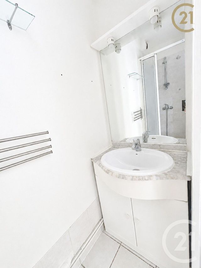 Appartement F1 à vendre - 1 pièce - 24.26 m2 - LIVRY GARGAN - 93 - ILE-DE-FRANCE - Century 21 Ricard Immobilier