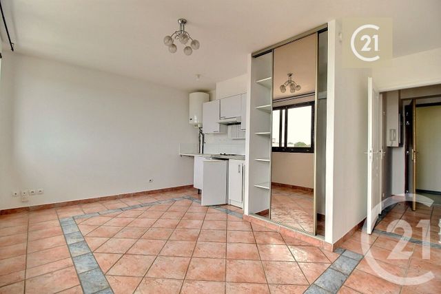 Appartement F1 à vendre - 1 pièce - 24.26 m2 - LIVRY GARGAN - 93 - ILE-DE-FRANCE - Century 21 Ricard Immobilier