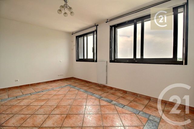 Appartement F1 à vendre - 1 pièce - 24.26 m2 - LIVRY GARGAN - 93 - ILE-DE-FRANCE - Century 21 Ricard Immobilier