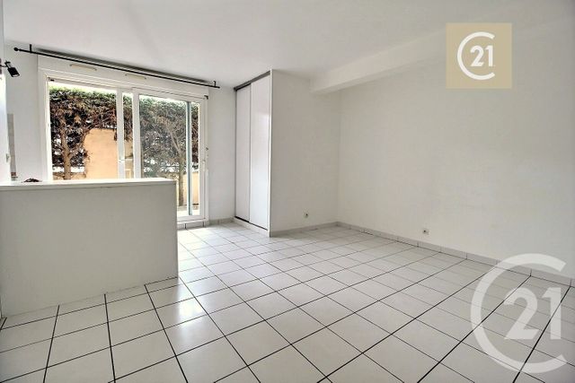 Appartement F1 à vendre - 1 pièce - 24.26 m2 - LIVRY GARGAN - 93 - ILE-DE-FRANCE - Century 21 Ricard Immobilier