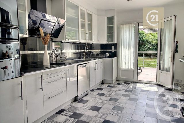 maison à vendre - 6 pièces - 134.84 m2 - LIVRY GARGAN - 93 - ILE-DE-FRANCE - Century 21 Ricard Immobilier