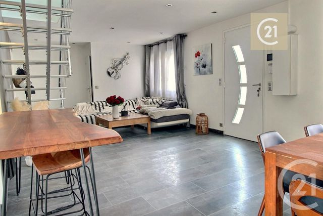 maison à vendre - 6 pièces - 134.84 m2 - LIVRY GARGAN - 93 - ILE-DE-FRANCE - Century 21 Ricard Immobilier