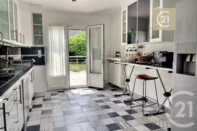 maison à vendre - 6 pièces - 134.84 m2 - LIVRY GARGAN - 93 - ILE-DE-FRANCE - Century 21 Ricard Immobilier