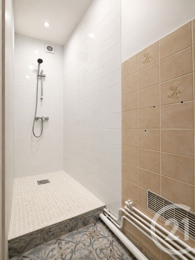 Appartement F2 bis à vendre - 3 pièces - 42.14 m2 - LES PAVILLONS SOUS BOIS - 93 - ILE-DE-FRANCE - Century 21 Ricard Immobilier