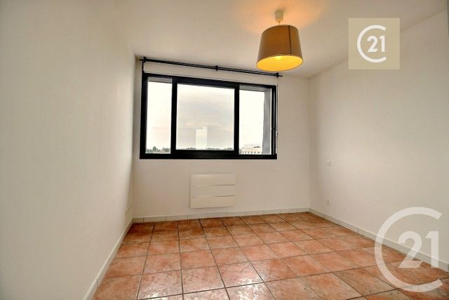 Appartement F2 à vendre - 2 pièces - 41.25 m2 - LIVRY GARGAN - 93 - ILE-DE-FRANCE - Century 21 Ricard Immobilier