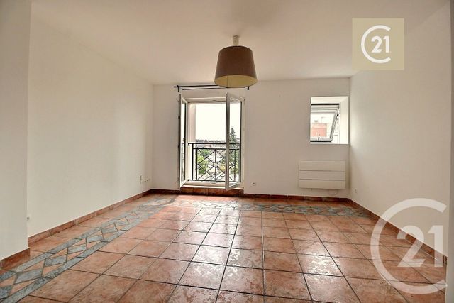 Appartement F2 à vendre - 2 pièces - 41.25 m2 - LIVRY GARGAN - 93 - ILE-DE-FRANCE - Century 21 Ricard Immobilier