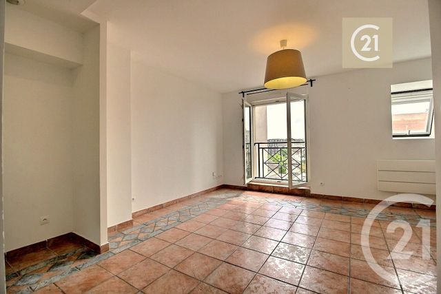 Appartement F2 à vendre - 2 pièces - 41.25 m2 - LIVRY GARGAN - 93 - ILE-DE-FRANCE - Century 21 Ricard Immobilier