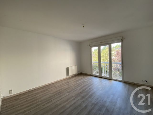 Appartement F3 à vendre - 3 pièces - 60.43 m2 - LES PAVILLONS SOUS BOIS - 93 - ILE-DE-FRANCE - Century 21 Ricard Immobilier